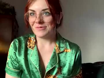 intothewoodswego's chat room