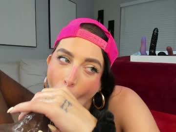 tightholestinytits's chat room