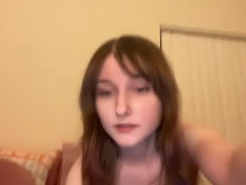 tinytittytia's chat room