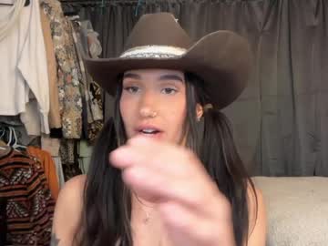 ella2sweet's chat room