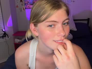 elliee81's chat room