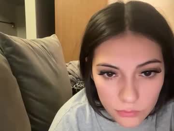 laylakitten4's chat room