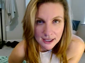 ansleypage's chat room