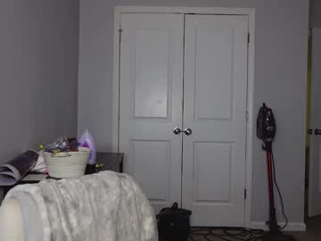 prettygirll23's chat room