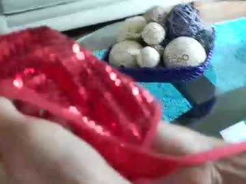 lovingcouple1969's chat room