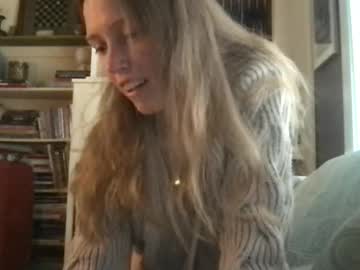 pastycakes's chat room