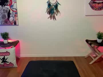 bunnieandthedude's chat room