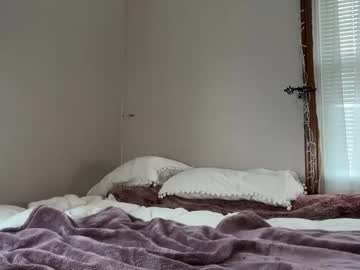 minahoneyy38's chat room