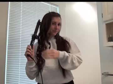 laylahlaylah1's chat room