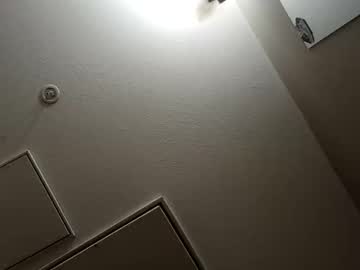 pinkpulseglobal's chat room