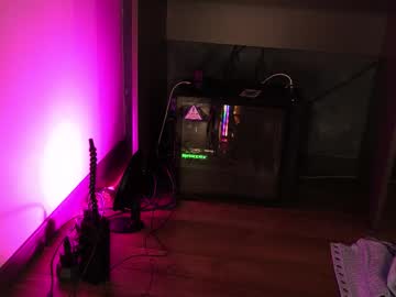 moonelly's chat room