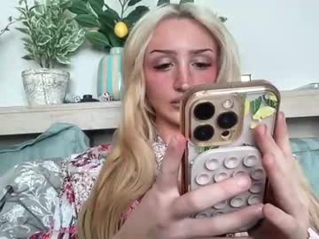 sashacolee's chat room