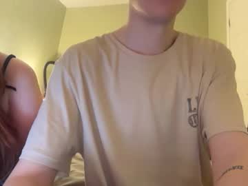 redheadandbigpeenar's chat room