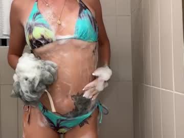 rileysmitheree's chat room