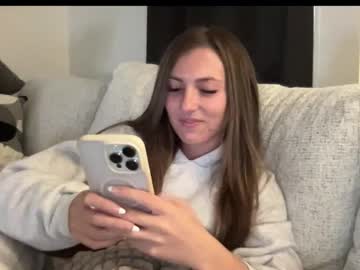 laylahlaylah1's chat room