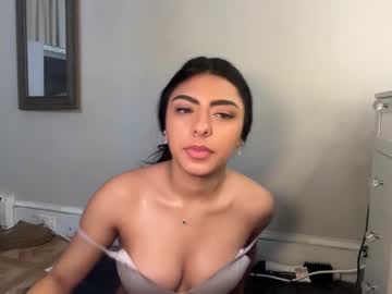 sophiasecretsx's chat room