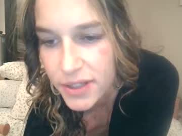 claralafontaine's chat room