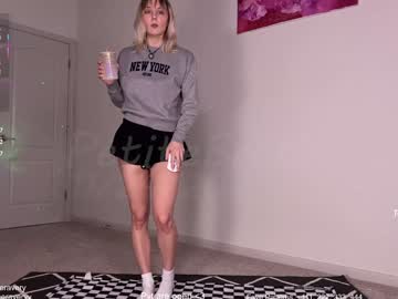 petitebrat's chat room