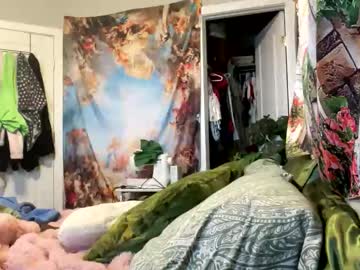 redgingersnapz's chat room