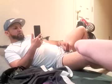 prettypinkie247's chat room