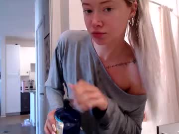 lilyyymonroee's chat room