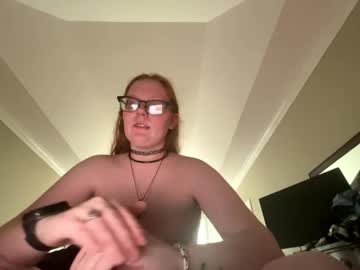 red_hot_foxx03's chat room