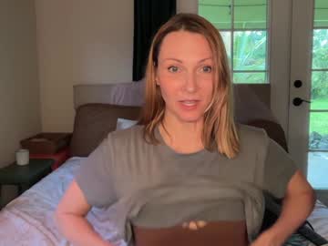 kaileeshy's chat room