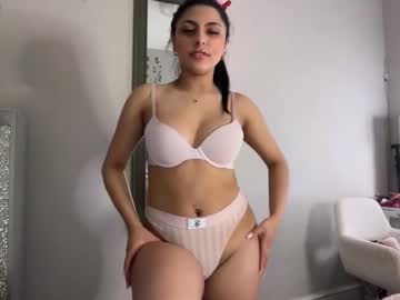 sophiasecretsx's chat room