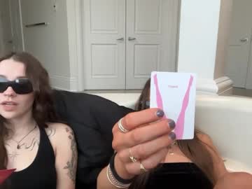 miamoorexo's chat room