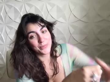 strawberripulp's chat room