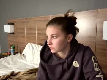 deepthroatqueen33's chat room