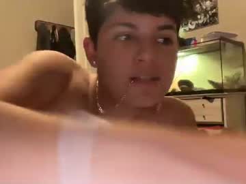 skinnyangel21's chat room