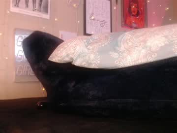 milf_lacey's chat room