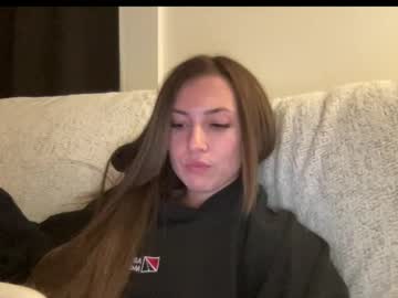 laylahlaylah1's chat room