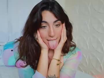 strawberripulp's chat room