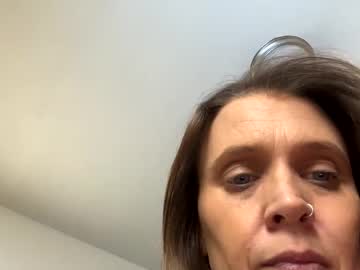 blueeyedddvixen's chat room