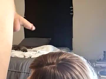 pinkspit13's chat room