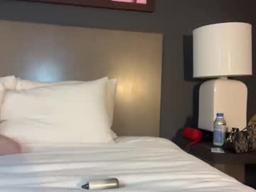 vixennviolet's chat room