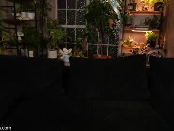 livanddrew's chat room