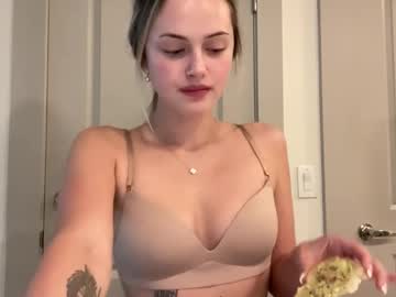 luvaimee's chat room