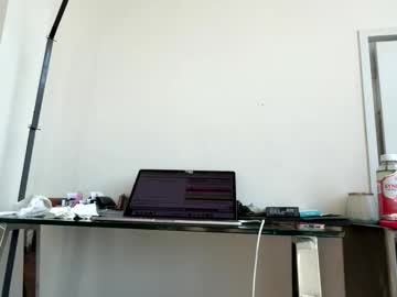 hawt_ass_milf's chat room