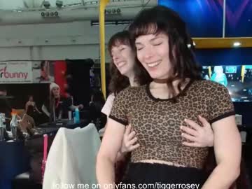 tiggerrosey's chat room