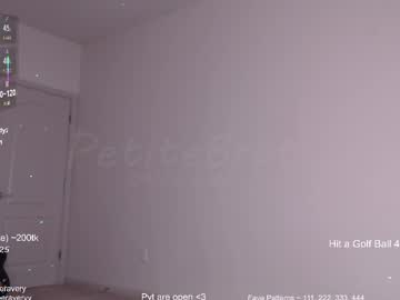 petitebrat's chat room