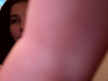 deepthroatqueen33's chat room