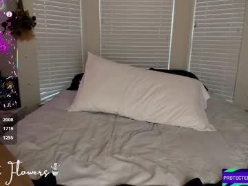 violetttflowers's chat room