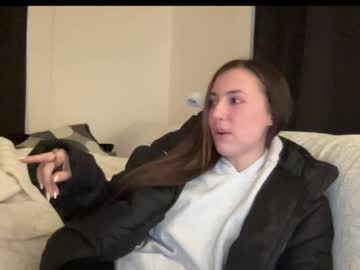 laylahlaylah1's chat room