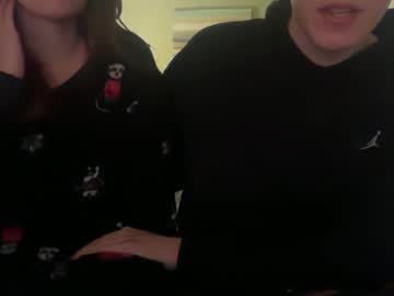 redheadandbigpeenar's chat room