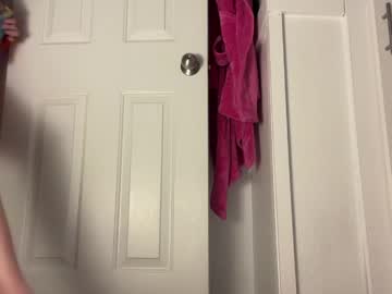 fantasyella's chat room