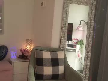 mysticxkitty's chat room