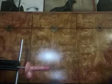 avalonnfoxx's chat room